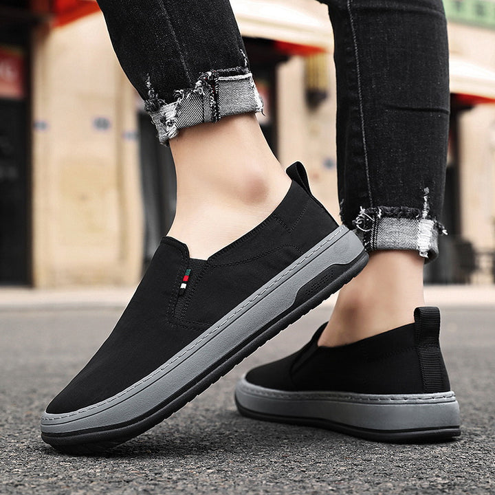 Herren Minimalistischer Slip-On City-Sneaker aus Mikrofaser mit stoßdämpfender Komfortsohle – Norré
