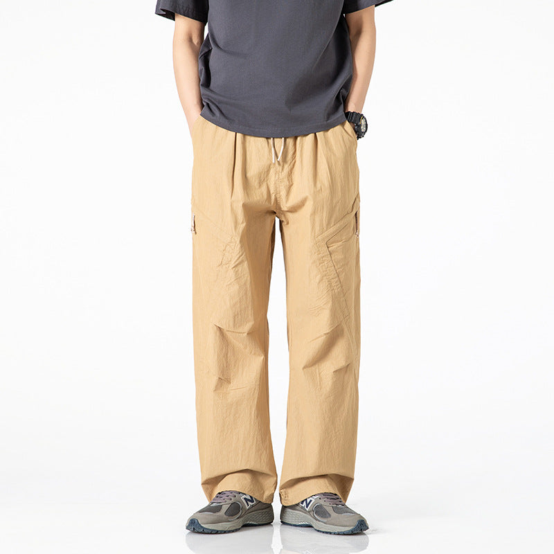 Herren Locker geschnittene Nylon-Cargohose mit Tunnelzugbund und angewinkelten Utility-Taschen Echo Archiv