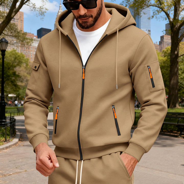 Herren sportlicher Kapuzenpullover mit modischen Schnellverschlüssen und praktischen Taschen – Cavarno