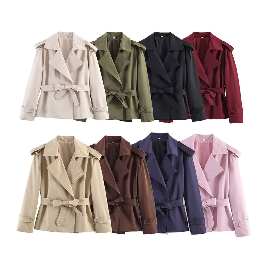 Damen kurzer Trenchcoat mit Taillengürtel, doppelreihiger Front und Schulterklappen Echo Archiv