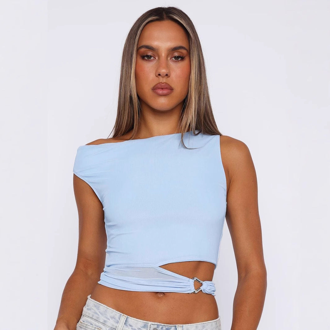 Damen Crop-Top mit asymmetrischem Schnitt und dekorativem Ringdetail Echo Archiv