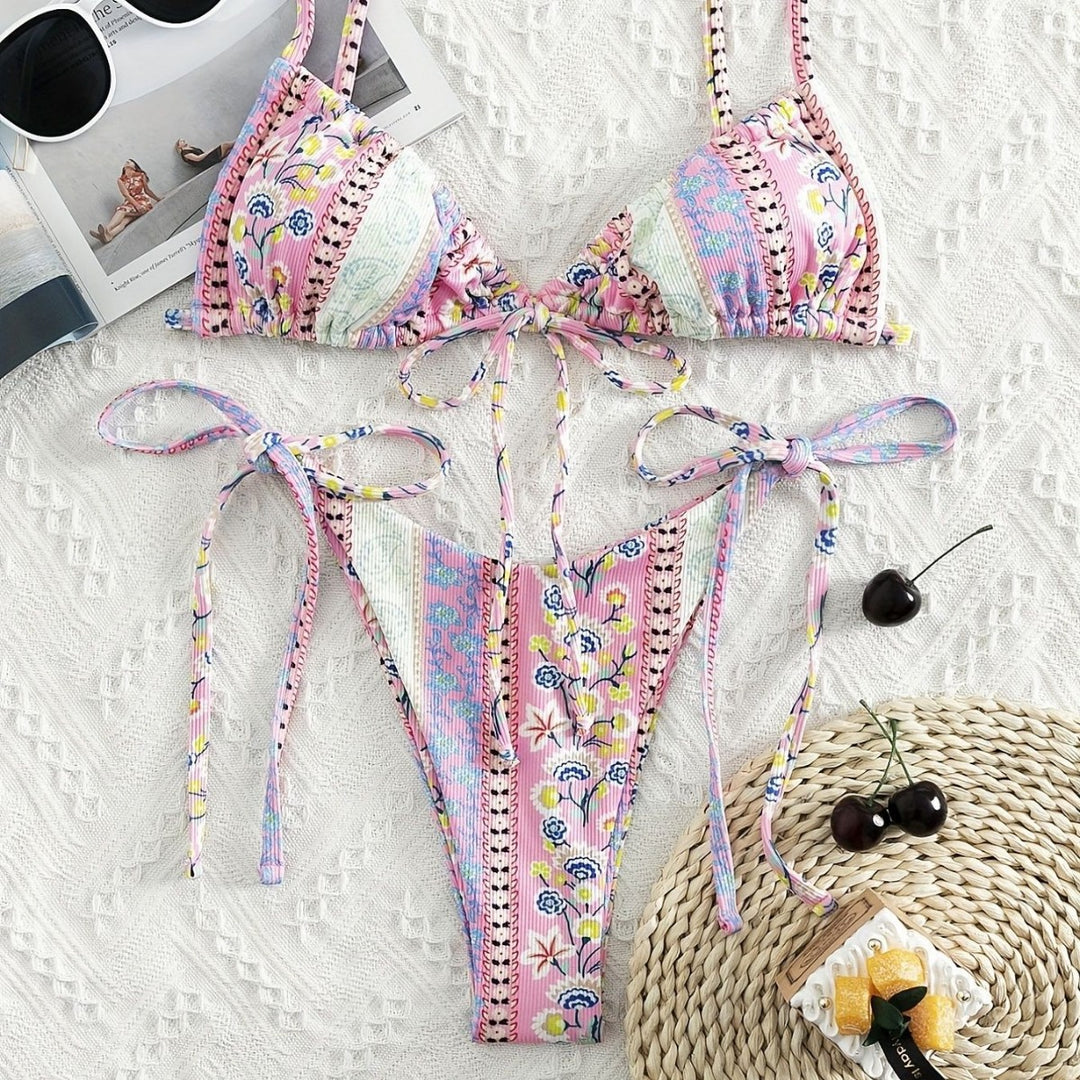 Damen Triangel-Bikini mit verspieltem Design und verstellbaren Trägern Echo Archiv