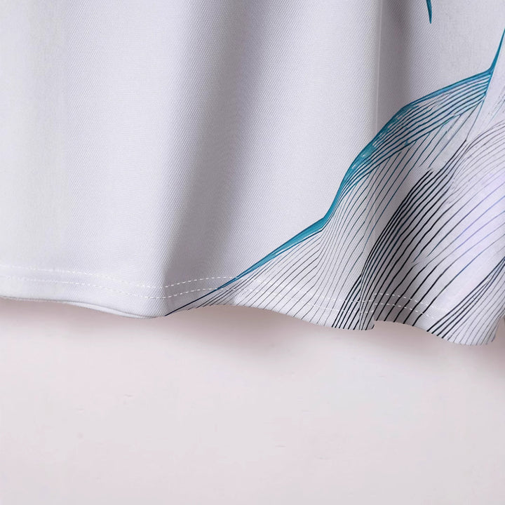 Herren Poloshirt mit dynamischem Grafikdesign und atmungsaktivem Gewebe Echoarchiv