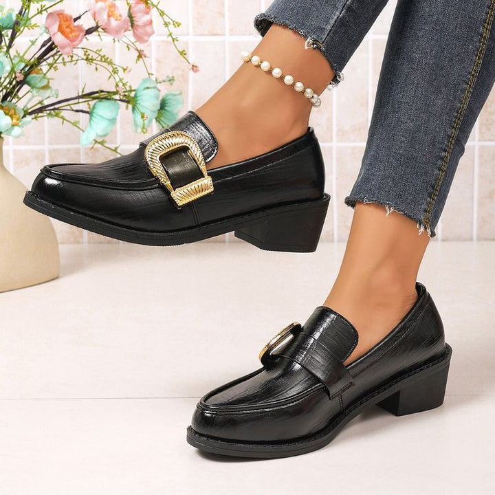 Damen Elegante Mokassins mit Goldschnalle Echo Archiv