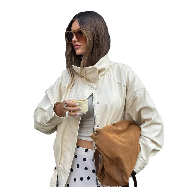 Damen Oversize Kunstlederjacke mit hohem Stehkragen und Tunnelzug Echoarchiv