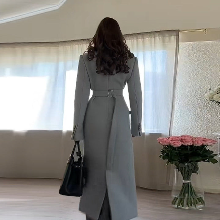 Damen Longline-Mantel aus Wollmix mit figurnaher Silhouette, Reverskragen und durchgehender Knopfleiste Echo Archiv