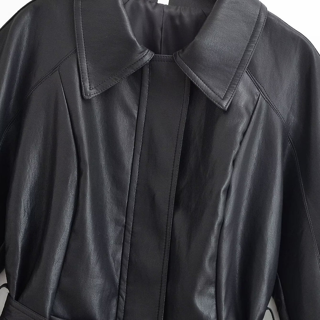 Damen Taillierte Lederoptik‑Jacke mit Bindegürtel und überschnittenen Ärmeln Echo Archiv