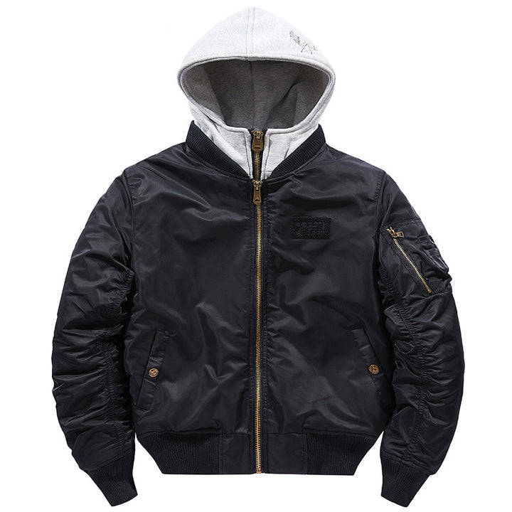Herren nan fliegerinspirierte Bomberjacke mit integriertem Kapuzeneinsatz, Ärmeltasche und wattierter Innenlage Echo Archiv