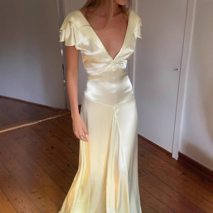 Damen Elegante und fließende Satin-Jumpsuit Echo Archiv