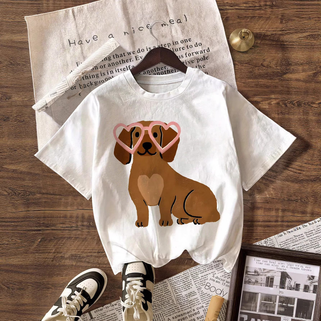 Damen T-Shirt mit niedlichem Hunde-Motiv und verspieltem Design Echo Archiv