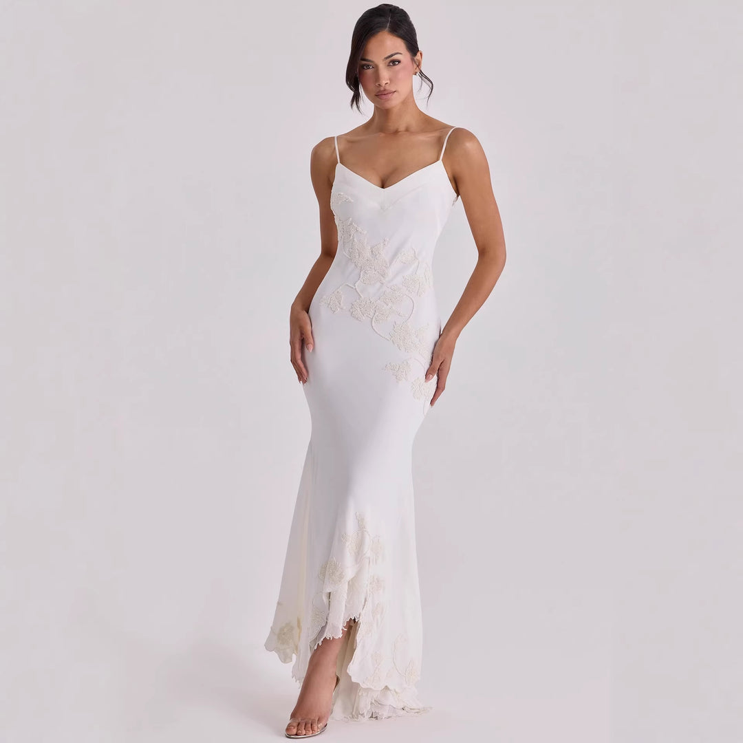 Damen Elegantes Abendkleid mit floralem Spitzenbesatz Echo Archiv