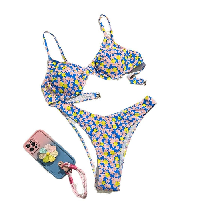 Damen Bademode mit floralem Design und raffinierten Trägern Echo Archiv