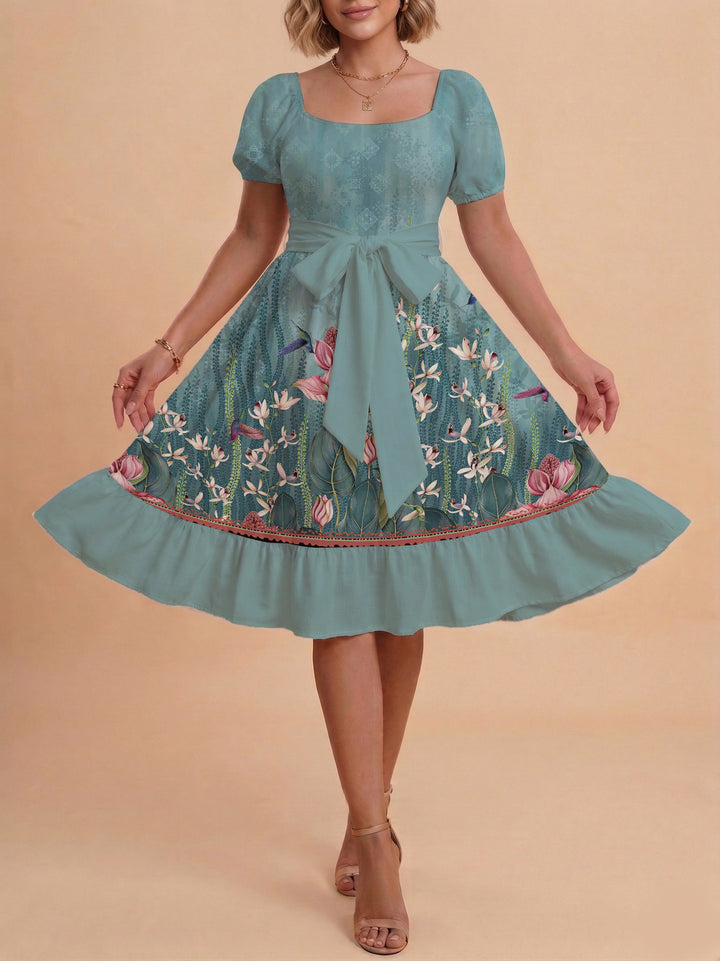 Damen schickes Glitzerkleid mit tailliertem Schnitt und Rüschensaum Echo Archiv