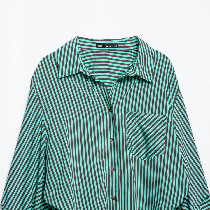 Damen Gestreifte Oversize-Hemdbluse mit Brusttasche und weiten Manschetten Echo Archiv