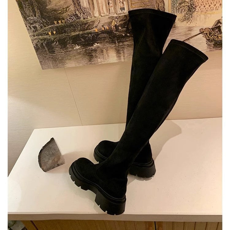 Damen Wadenhohe Veloursleder-Stiefel mit markanter Lug‑Profilsohle und elastischem Schlupfschaft Echo Archiv