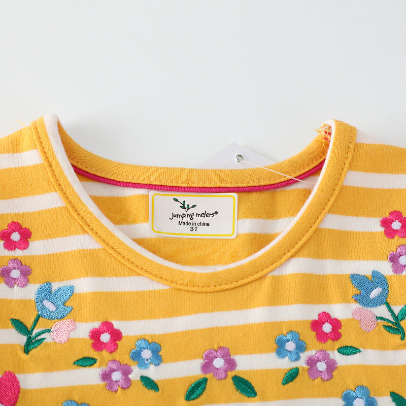 Mädchen Freizeitkleid mit gestreiftem Design und niedlichen Hasenapplikationen Echo Archiv