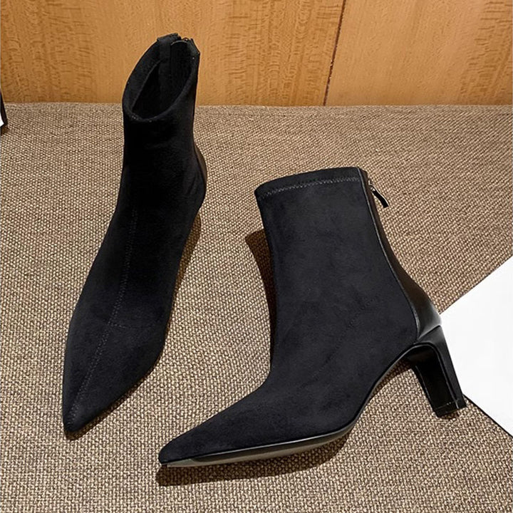 Damen Stretch‑Ankleboots mit schmaler Spitze und sculpted Blockabsatz Echo Archiv
