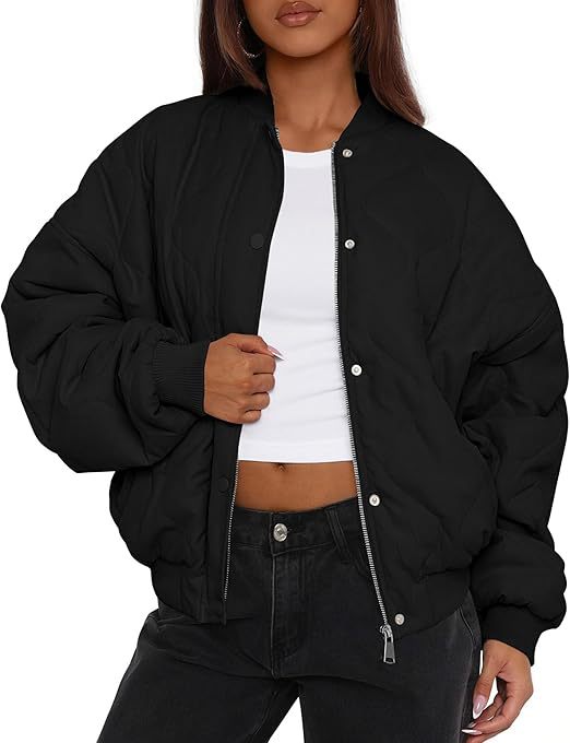 Damen Kurz geschnittene Stepp-Bomberjacke im Oversize-Look mit Raglanärmeln Echo Archiv