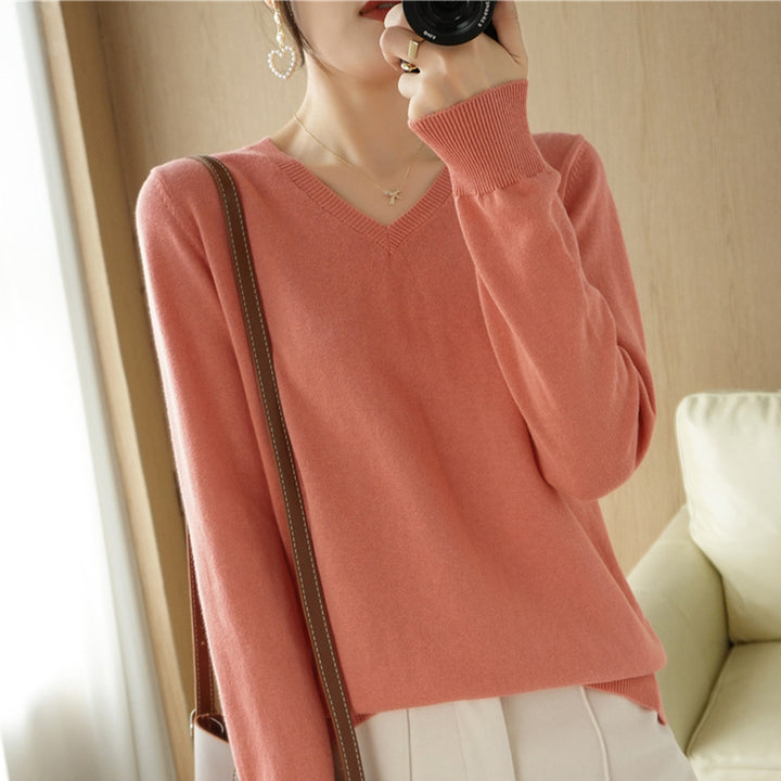 Damen Leichter V‑Ausschnitt Feinstrickpullover aus kaschmirweicher Baumwollmischung mit elastischen Rippbündchen Echoarchiv