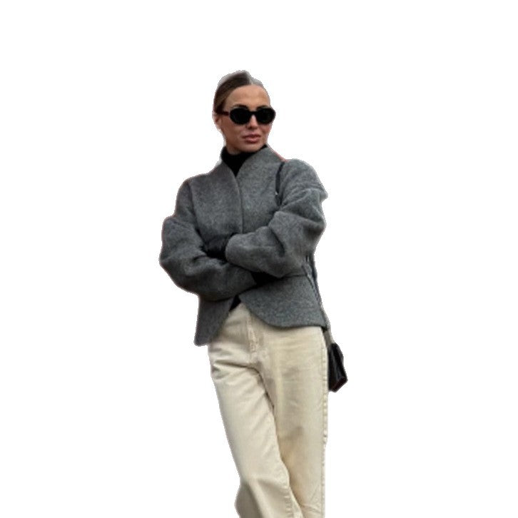 Damen Kurze Wolljacke mit Ballonärmeln und kastiger Silhouette Echoarchiv