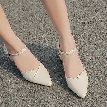 Damen elegante Halbschuhe mit modischer Schnallenverzierung und stabilen Blockabsatz Echoarchiv