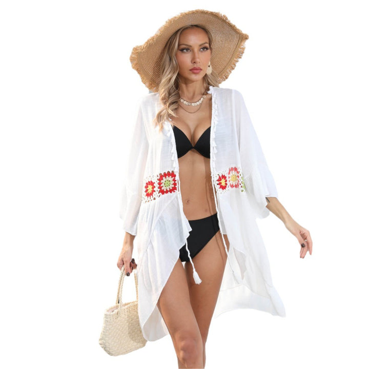 Damen eleganter Strandüberwurf mit floralem Häkelmuster Echo Archiv