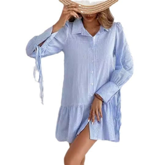 Damen Lockeres Hemdkleid mit Feinen Streifen, Volantsaum und Manschetten – Maréline