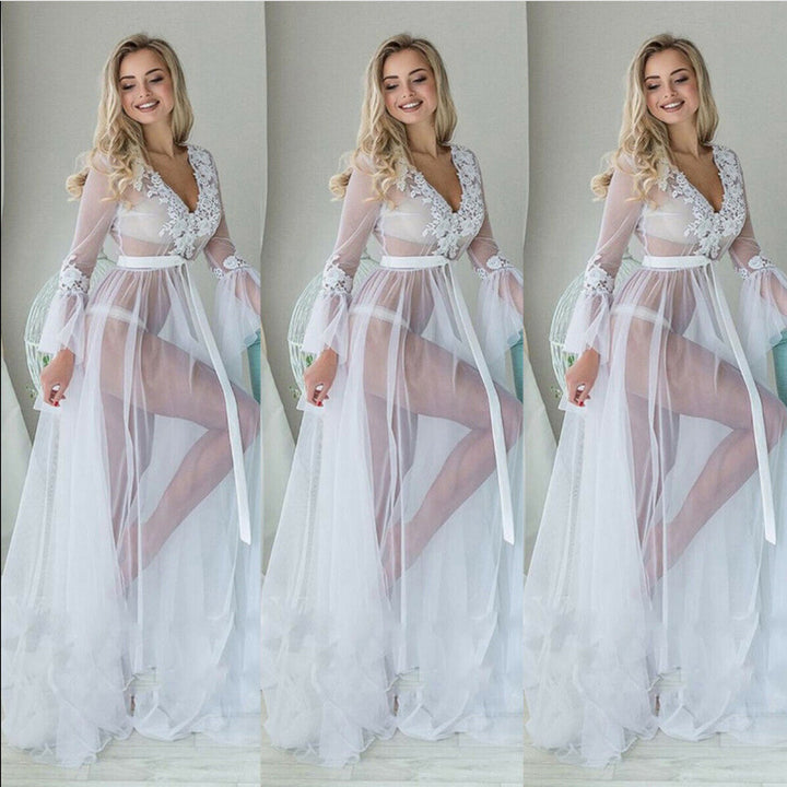 Damen Transparentes Abendkleid mit zierlichen Spitzenapplikationen und schwingendem Tüllsaum Echo Archiv