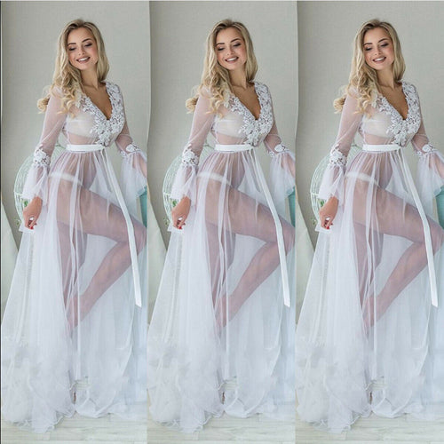 Damen Transparentes Abendkleid mit zierlichen Spitzenapplikationen und schwingendem Tüllsaum Echo Archiv