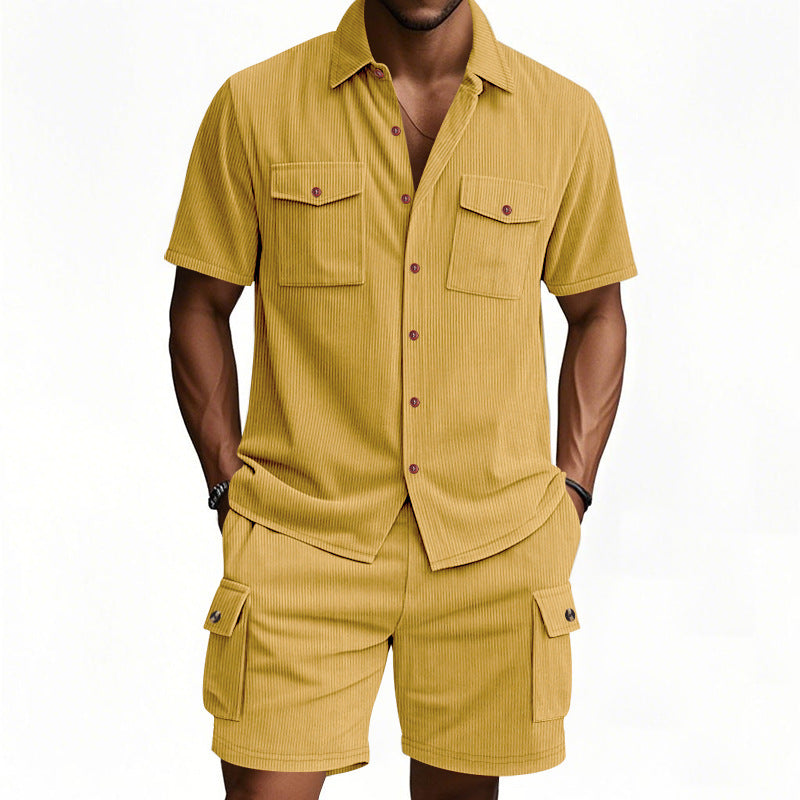 Herren lässiges Freizeit-Set mit Kurzarmhemd und cargo Shorts Echoarchiv