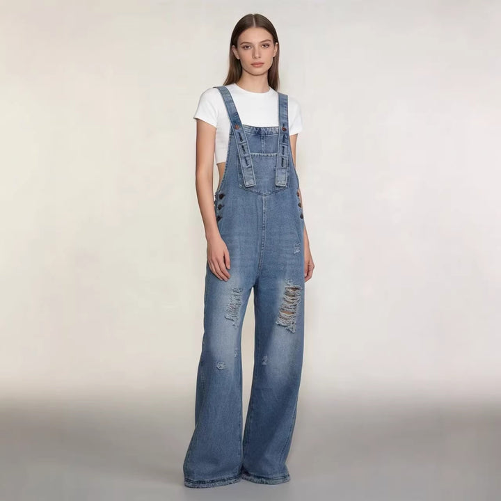 Damen nan moderne Baggy-Latzhose aus pigmentgefärbtem Stretch-Denim mit verstellbaren Trägern und sichtbaren Rissen Echo Archiv