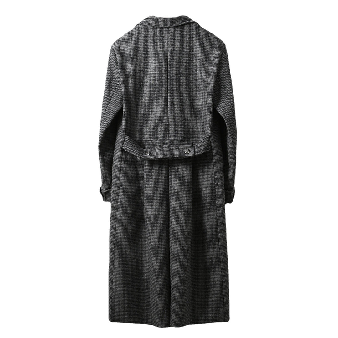 Herren Eleganter lang geschnittener Wollmantel mit Doppelreihe und Pattentaschen Echoarchiv