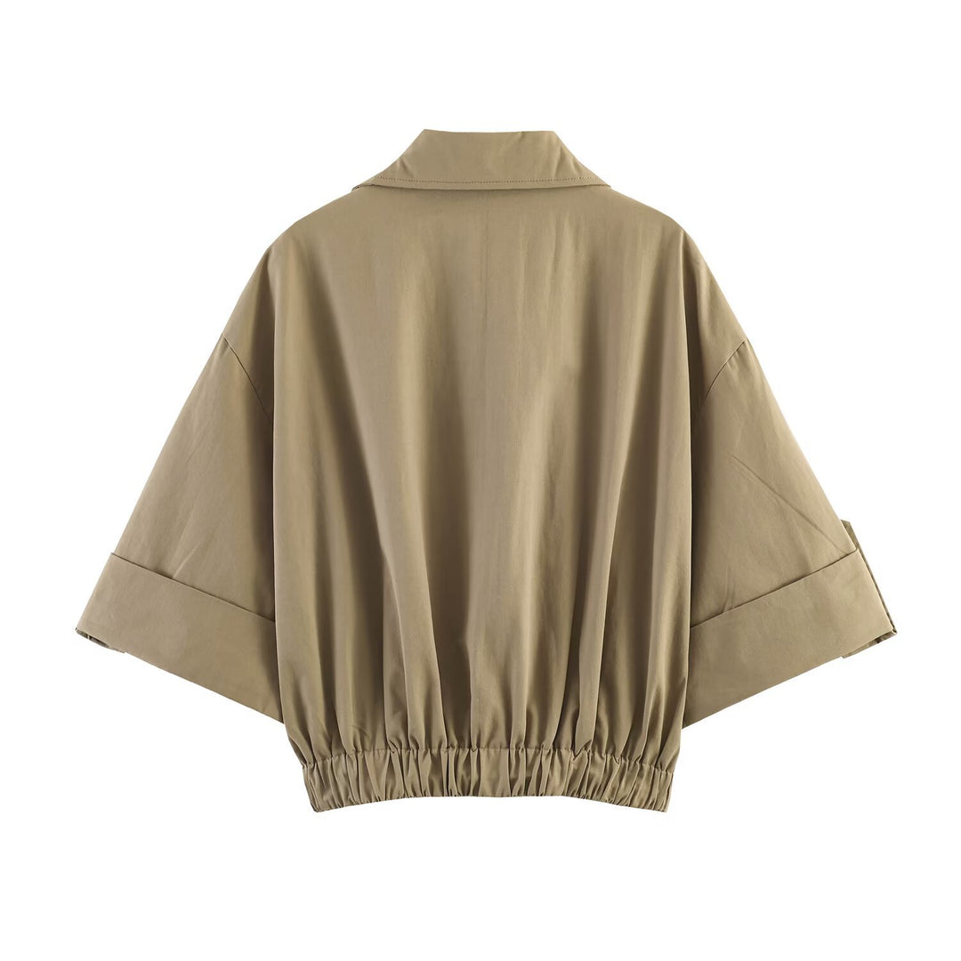 Damen Kurz geschnittener Cape‑Trench mit kastiger Silhouette und halblangen Ärmelriegeln Echo Archiv