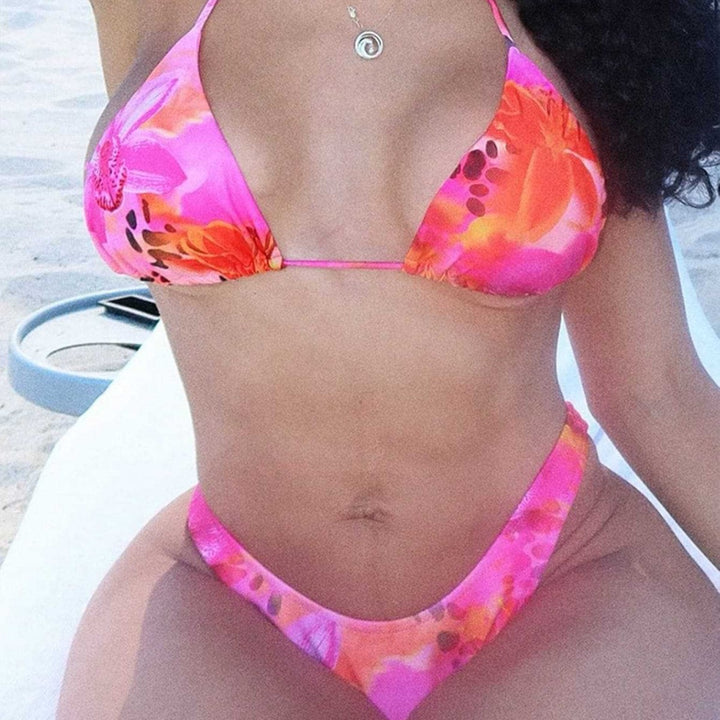 Damen Triangel-Bikini mit elegantem Hochschnitt Echo Archiv