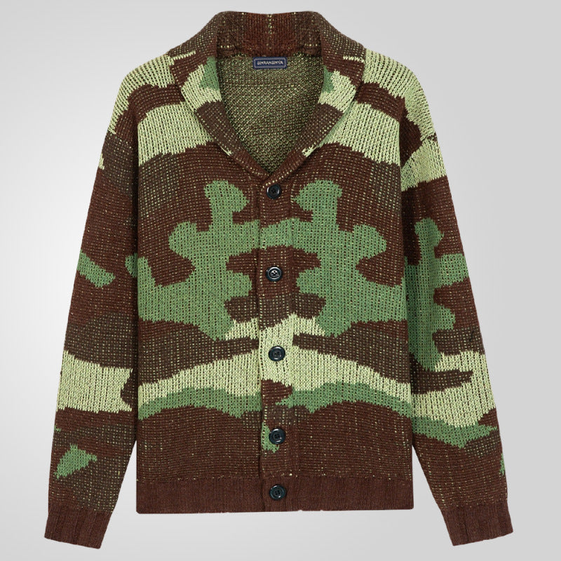 Herren Strickjacke im einzigartigen Camouflage-Design mit hohem Kragen Echoarchiv