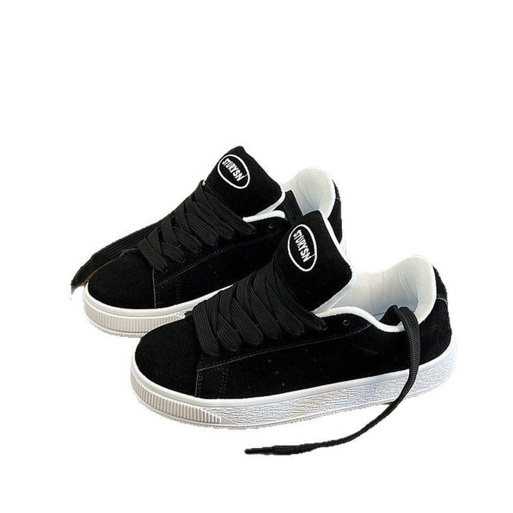 Damen Sneakers aus weichem Wildleder mit klassischer Laufsohle Echo Archiv