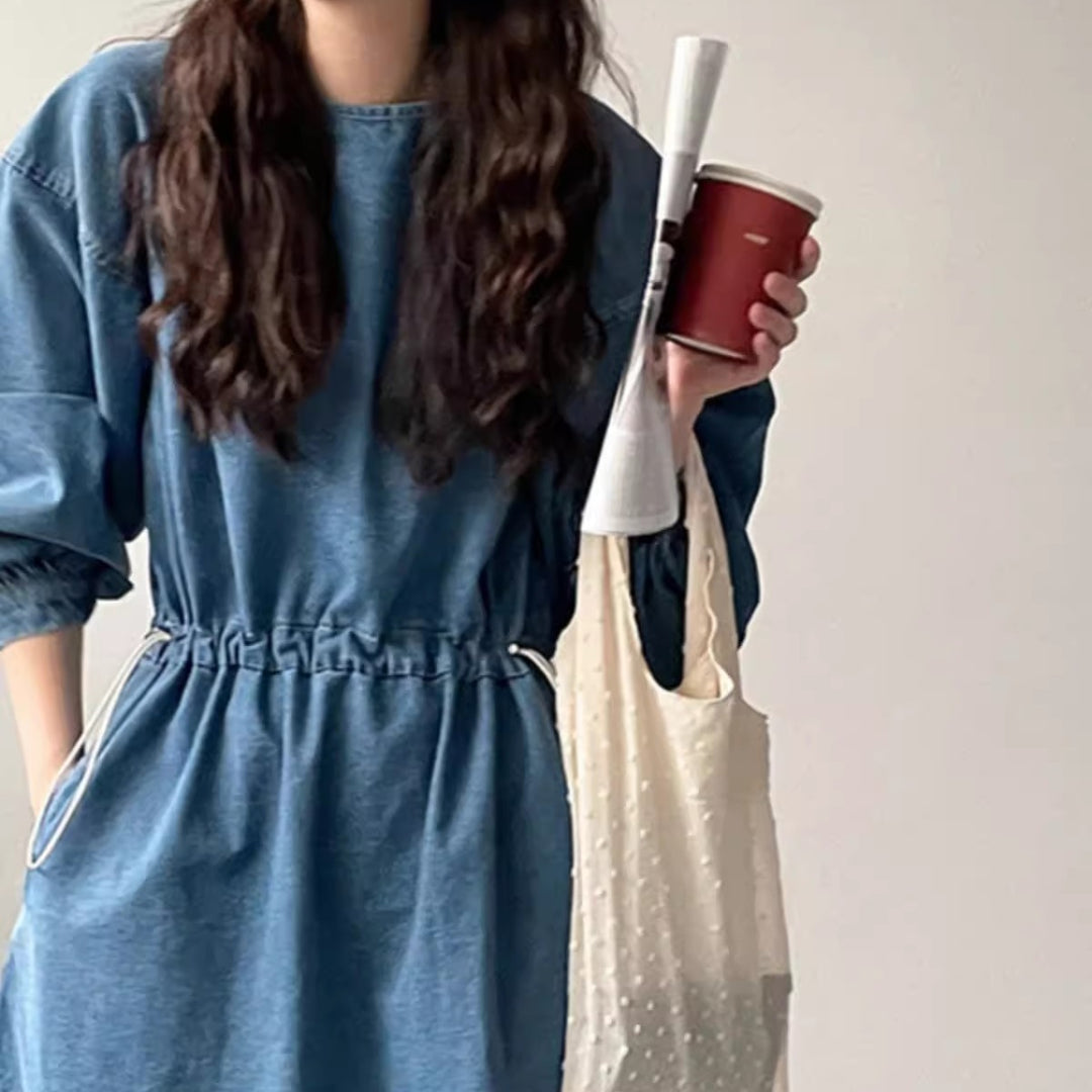 Damen Denim-Midikleid mit Kordelzugtaillierung Echoarchiv