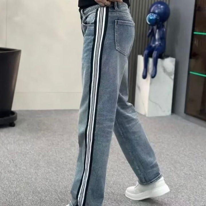Herren Jeans mit seitlichen Streifen Echoarchiv