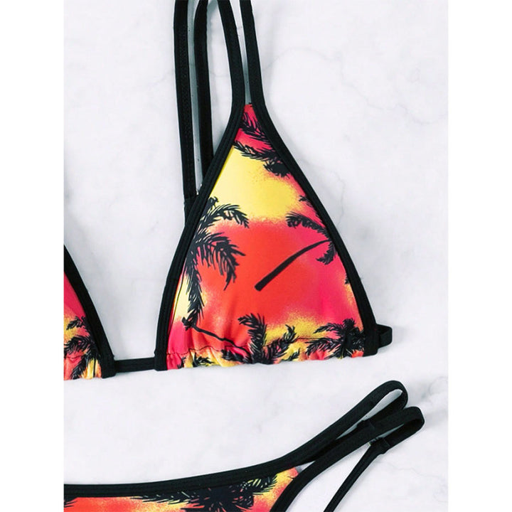 Damen Triangel-Bikini mit stylischem Schnitt und palmendruck Echo Archiv