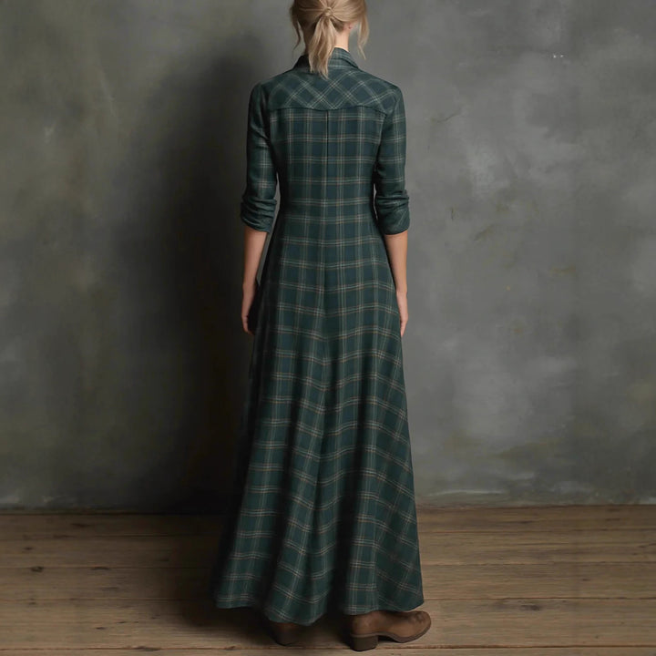 Damen Maxikleid aus kariertem Flanell-Look mit Knopfleiste und seitlichen Taschen – Valéora