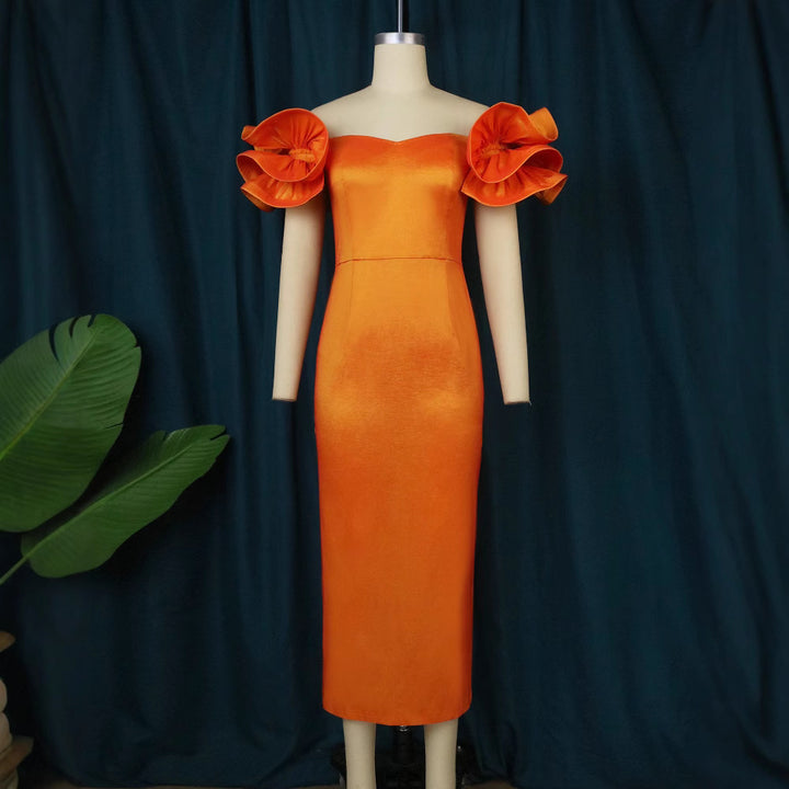 Damen Figurnahes Spitzenkleid mit voluminösen Rüschensäumen Echo Archiv