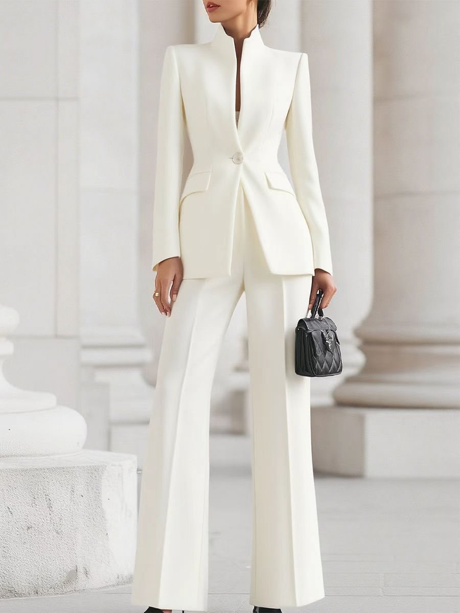 Damen Taillierter Blazer mit Stehkragen und High‑Waist ausgestellte Hose Echo Archiv