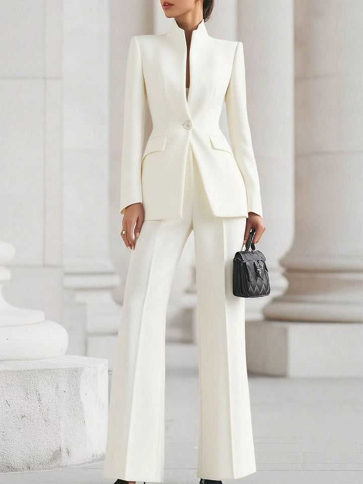Damen Taillierter Blazer mit Stehkragen und High‑Waist ausgestellte Hose Echo Archiv
