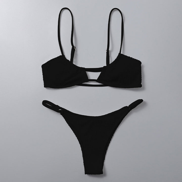 Damen Triangel-Bikini mit innovativem Schnitt und modischem Bindeband Echo Archiv