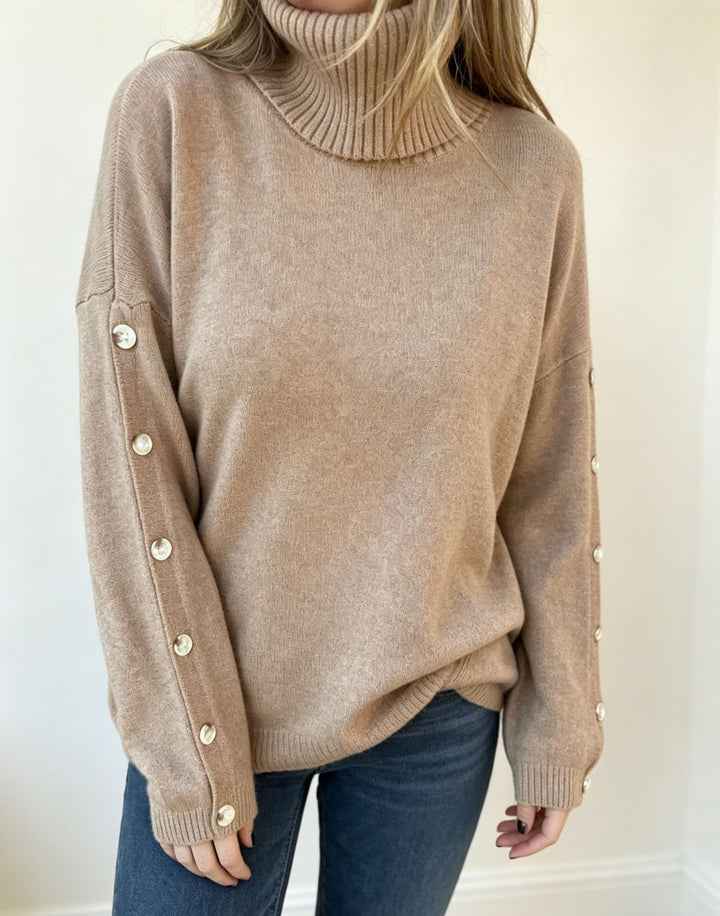 Damen Oversized Rollkragenpullover mit Ärmel-Knopfleiste – Mavelle