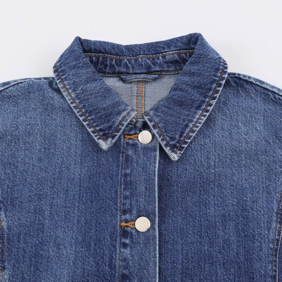 Damen Boxy Jeansjacke mit weiten Ärmeln, aufgesetzten Pattentaschen und Druckknopfverschluss Echo Archiv
