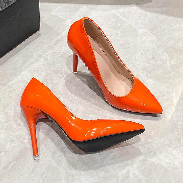 Damen Braut-Lackleder Pumps mit spitzer Zehenform und schlankem Stilettoabsatz – Lioré