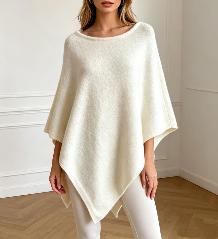 Damen Oversize Strickponcho mit weitem Rundhalsausschnitt – Célinea
