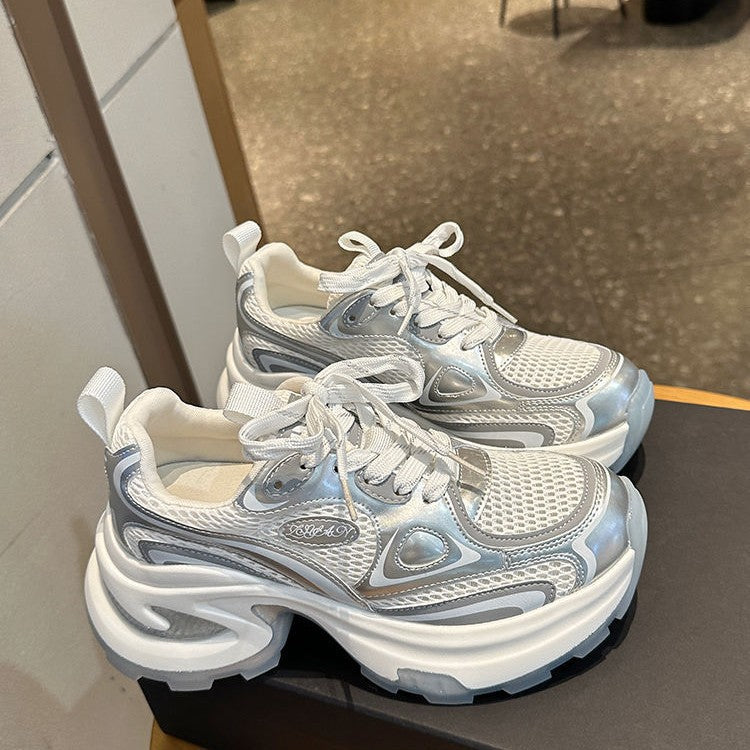 Damen Sportliche Sneakers mit atmungsaktiver Mesh-Oberfläche und gepolsterter Sohle Echo Archiv