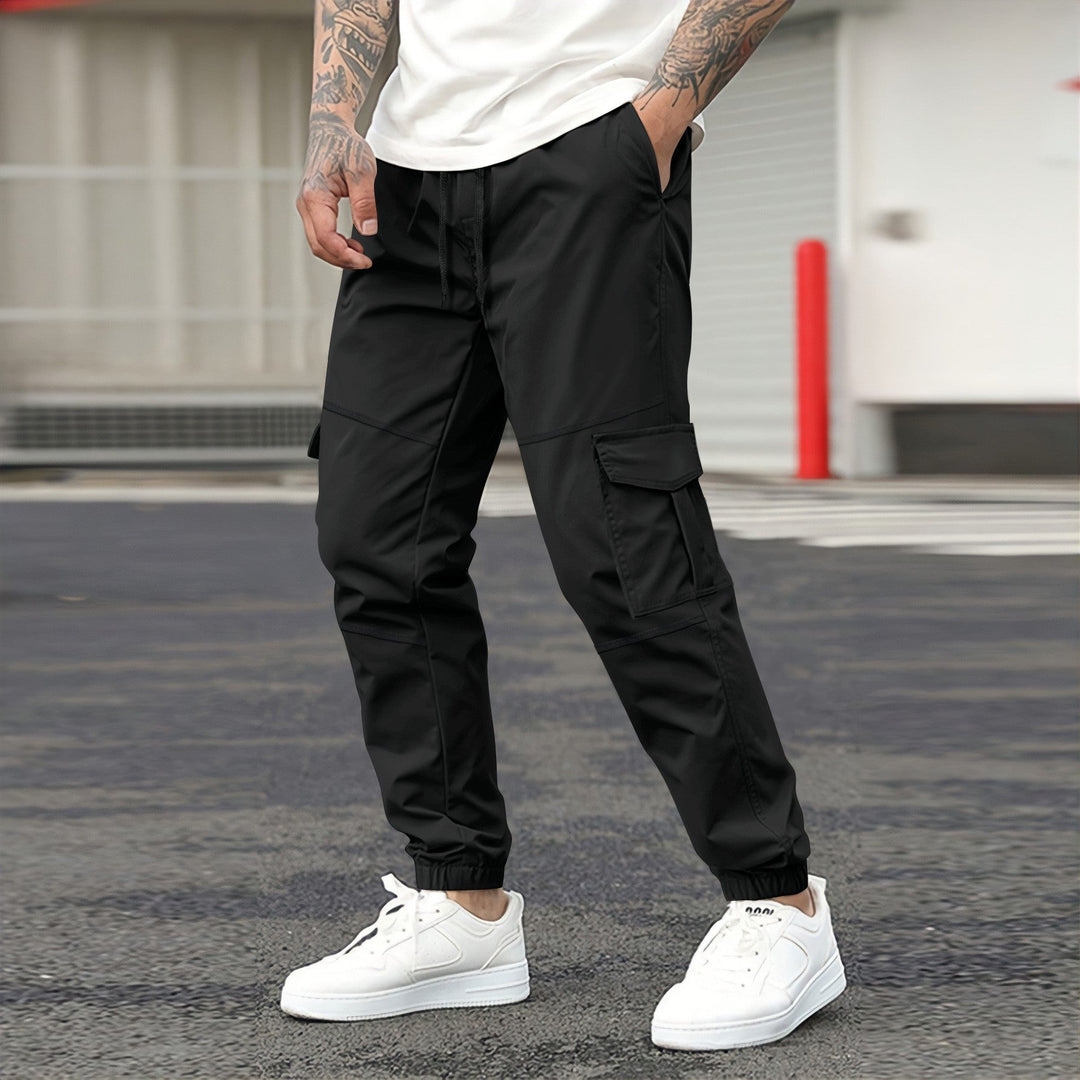 Herren Cargo-Jogginghose mit elastischem Bund und praktischen Cargotaschen Echoarchiv